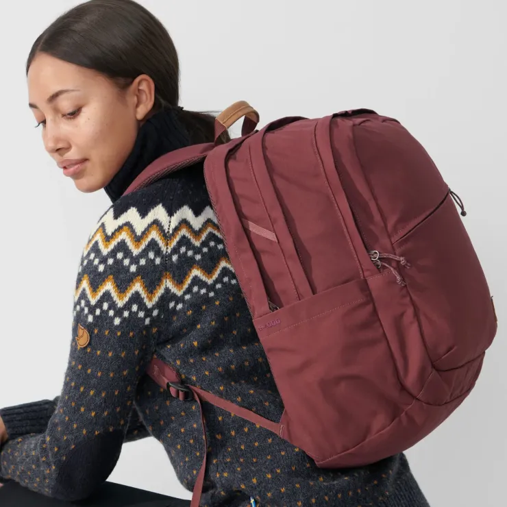 Day Packs-Fjallraven Raven 28L Rucksack - Dark Olive