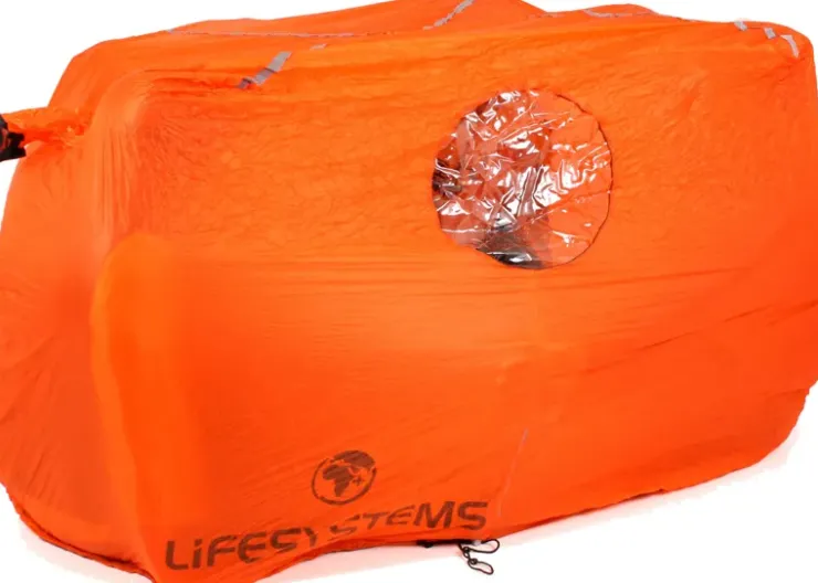 Thermal Protection-Lifesystems Survival Shelter 4