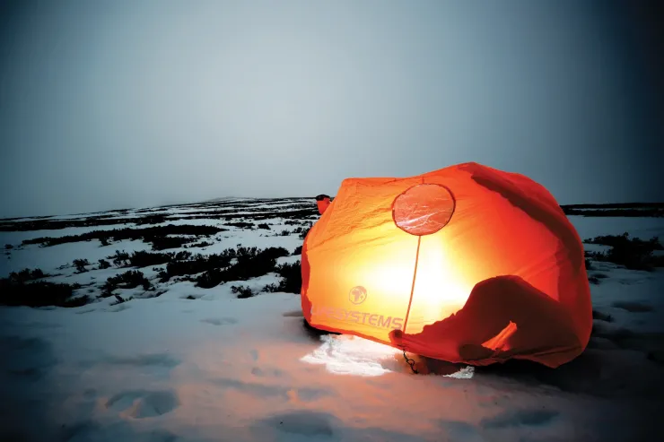 Thermal Protection-Lifesystems Survival Shelter 4