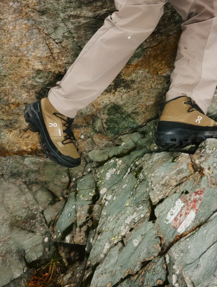 Hiking Shoes & Boots|Walking Shoes-On Mens Cloudrock Mid Waterproof Shoes - Hunter-Black