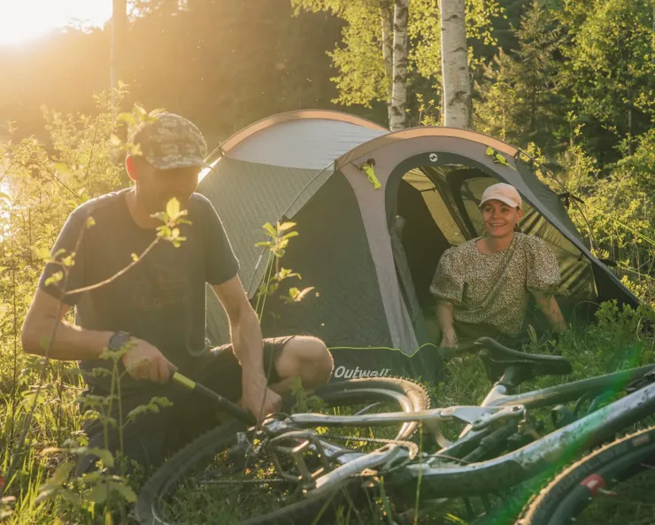 Family & Leisure Tents-Outwell Earth 4 Plus Tent