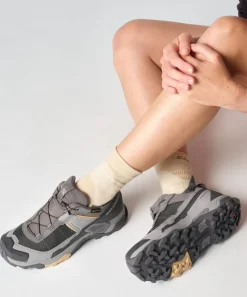 Hiking Shoes & Boots|Walking Shoes-Salomon Womens X Ultra 5 GTX Shoe - Plum Kitten-Nine Iron-Soft Clay