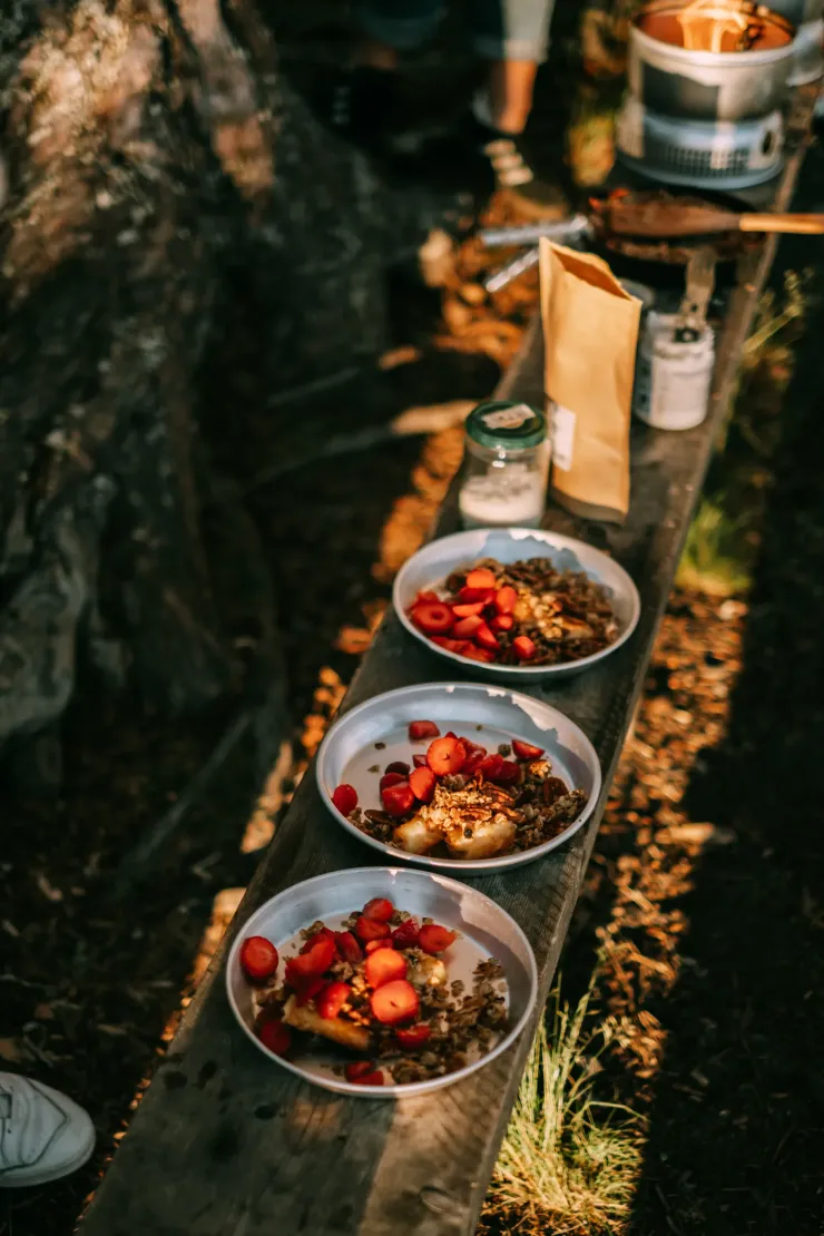 Plates, Bowls, Cups & Utensils-Trangia Moment - The Outdoor Cookbook