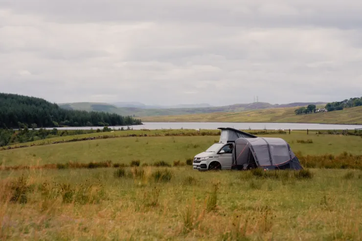 Driveaway Van Awnings-Vango Cove III Air Low DriveAway Awning